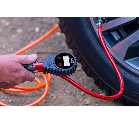 ARB Tyre Digital Inflator With Gauge Universal - Image 3